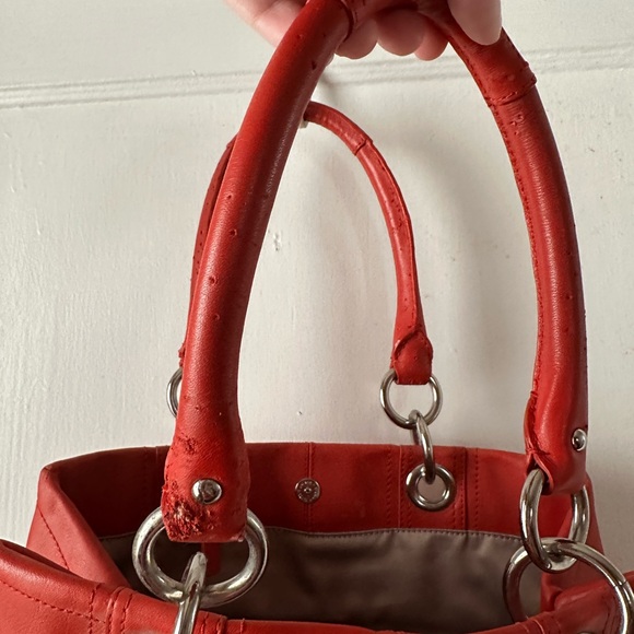 Vintage red leather COACH tote - Picture 8 of 15